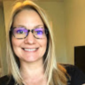 Meet your Posher, Carrie